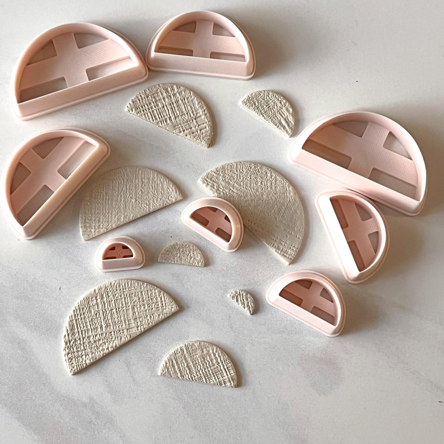Half-Circle Clay Cutters – Set of 8 Sizes 0.5” to 2.25”