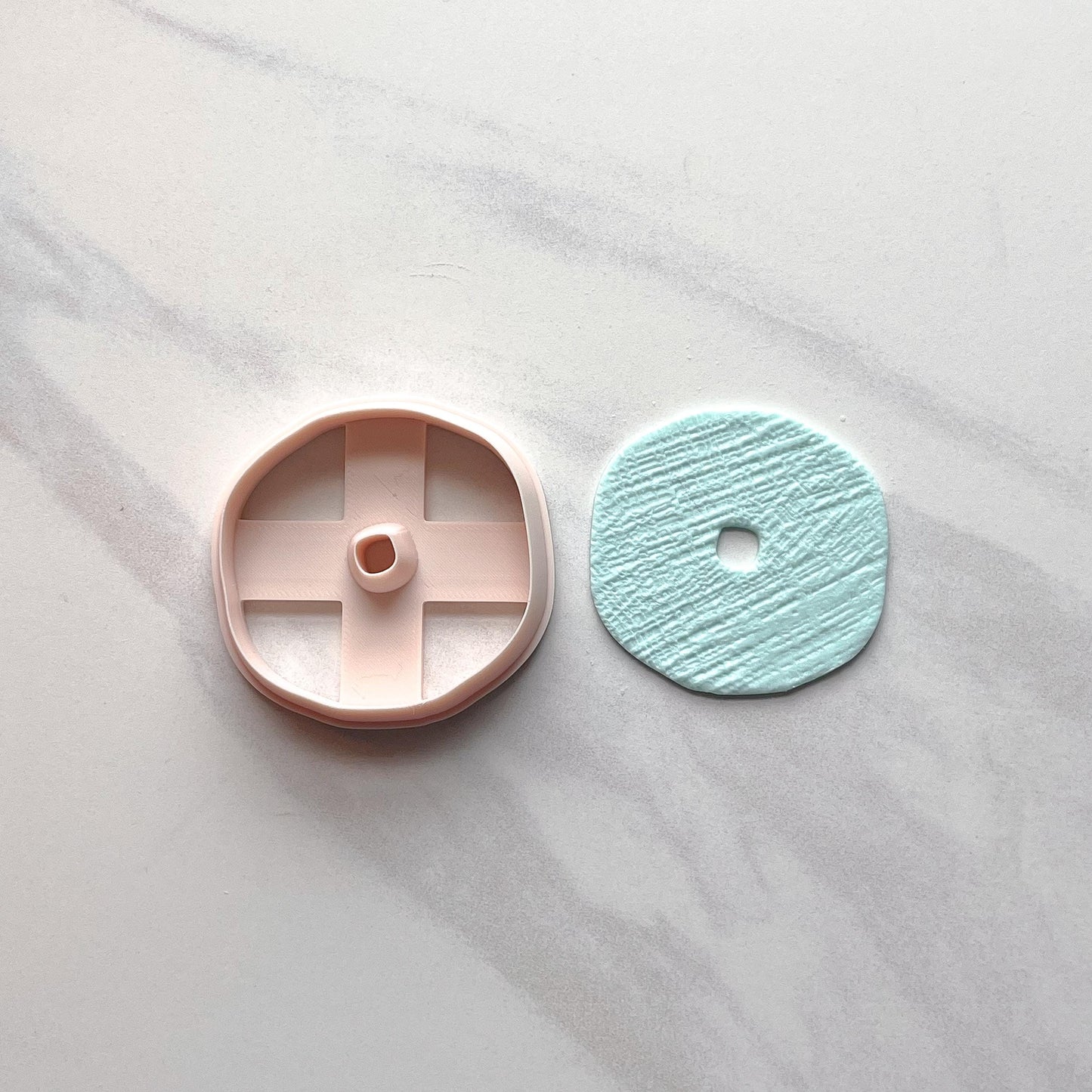 Large Organic Circle Polymer Clay Cutter | Sharp Cutting Edge | E-46